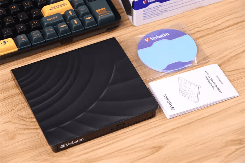 原创
            双接口识别，免驱即插即用，支持千年光盘！威宝刻录机体验1