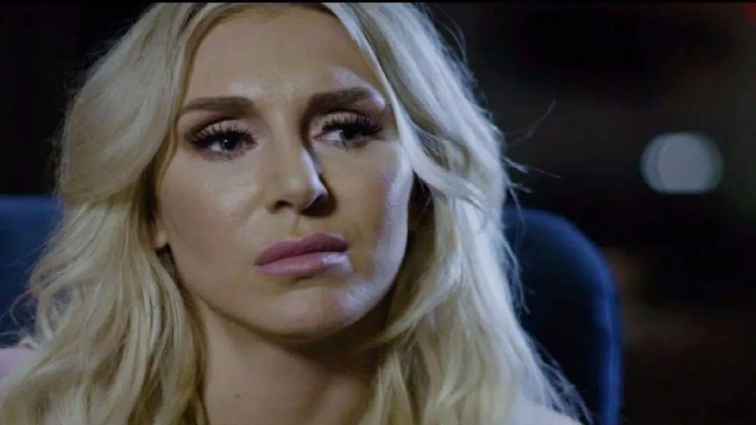 wwe明星可能在夏洛特弗莱尔回归之前离开wwe_flair_kana_信息