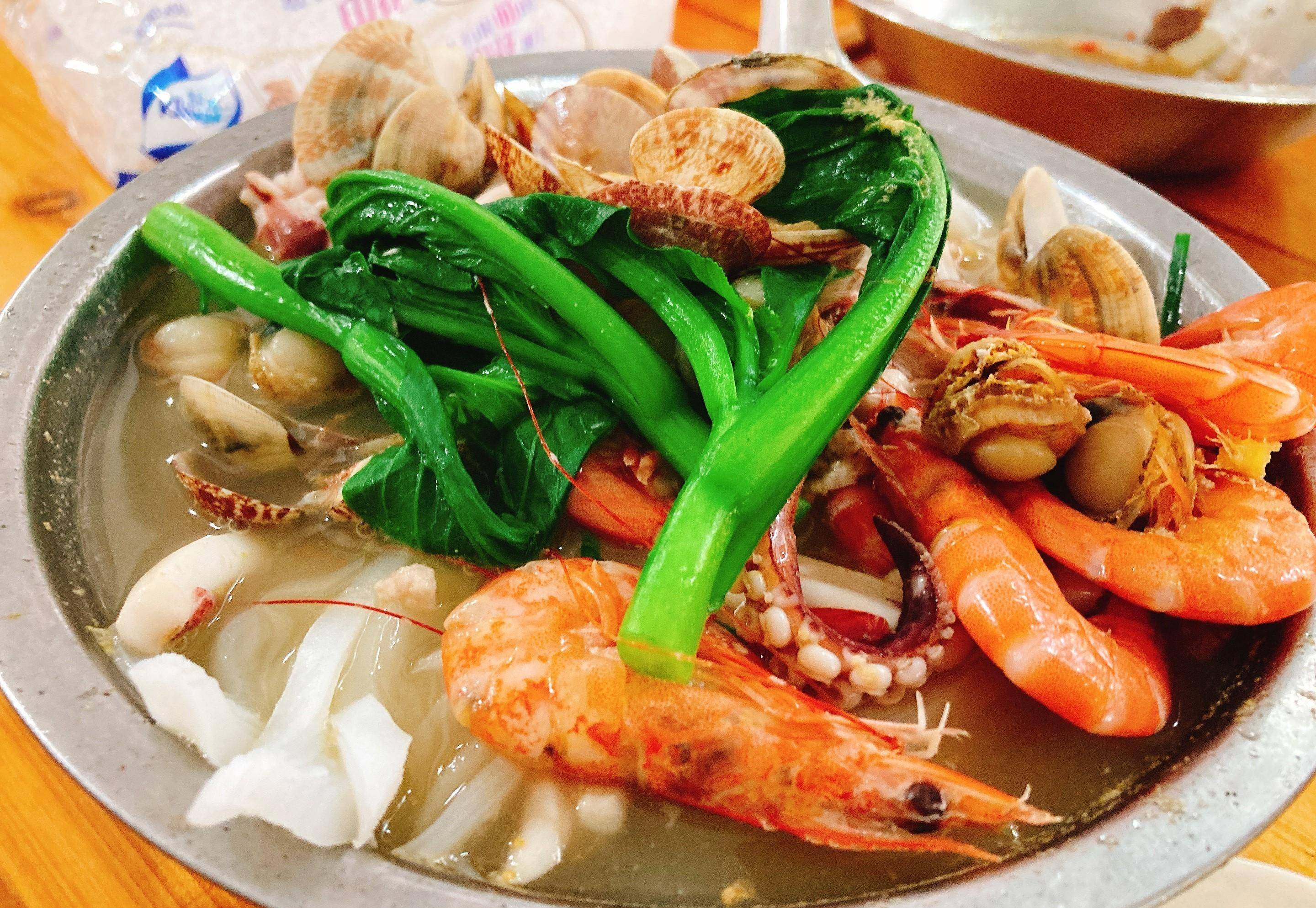 一份湛江美食攻略请收好,只需48小时海鲜烤蚝牛肉糖水,全都有_油条