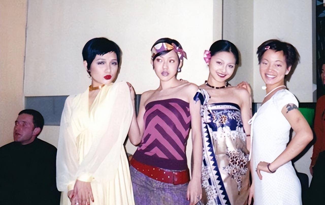 在大s那个七仙女的小团体中,阿雅是最"隐形"的.