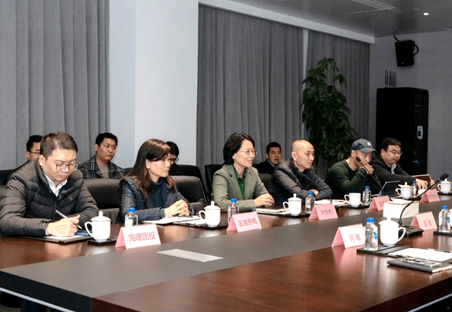 海曙区叶枝利区长一行莅临豪雅集团考察调研_企业_市场_吴总