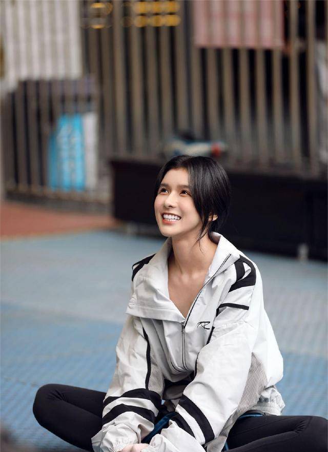 《哎呀好身材4》中,王大陆和蔡卓宜的约会真的好像运动会呀_关系_ivy