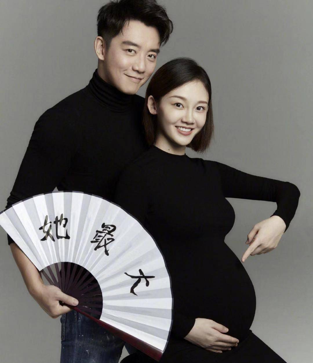 郑恺一家三口合照:苗苗近况仅11月身材迅速恢复,生和没生一个样_肚子