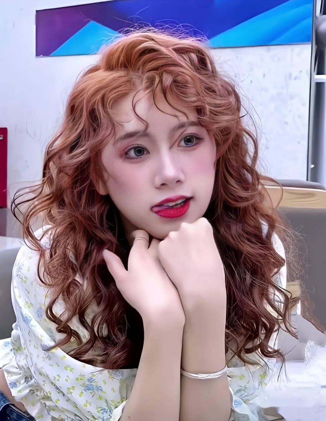 再不烫发就过年了,"法式羊毛烫"让你重回18岁_发型_侵权_网络