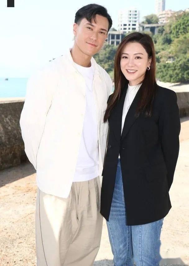 王敏奕笑朱敏瀚闷爆 拍亲热戏唔使老公批准_朱仔_venus_虚拟