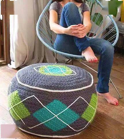 钩织针织圆凳 给居室带来时尚与温暖