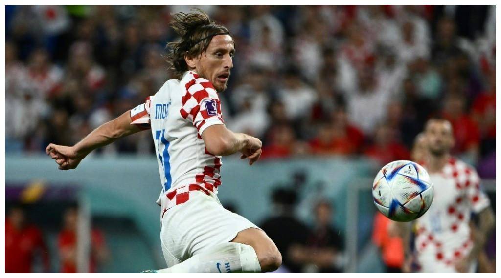 放羊少年莫德里奇!