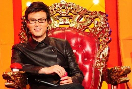 安徽卫视的综艺节目就脱颖而出的,李彬,周群,王馨悦主持的《超级大