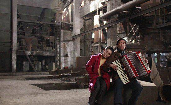 等了9年,终于看到这个导演的第二部胶片电影_张猛_因为_东北