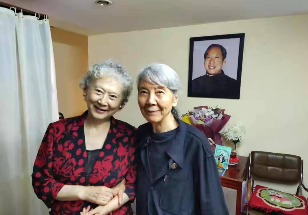 京剧名家曲素英邀请刘长瑜出席钱浩梁安葬仪式,只是不想恩怨延续_因为