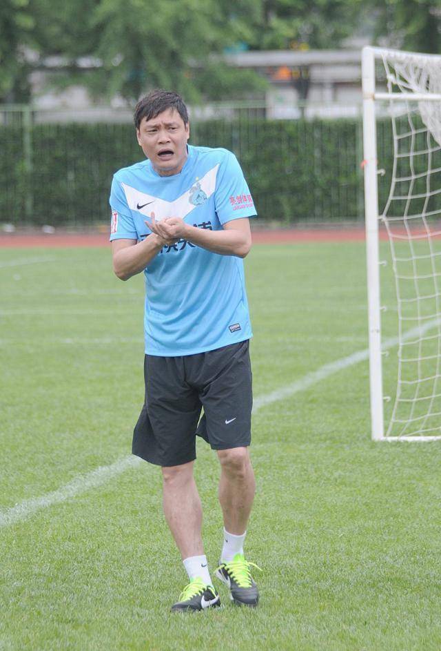 范志毅向赵鹏道歉,从他的言论中,能判断出中国足协不用他的原因_足球