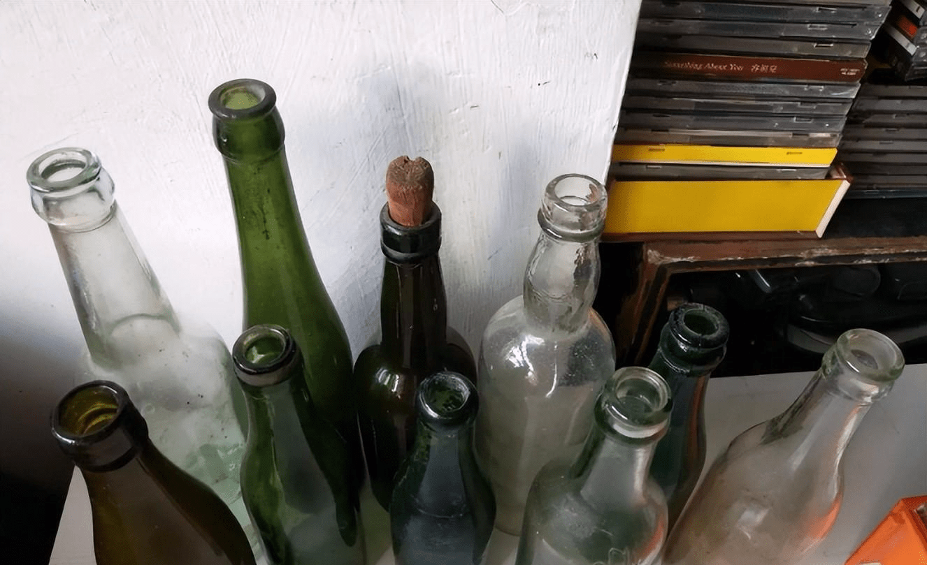 上世纪常见人回收空酒瓶,为何现在很少见了?