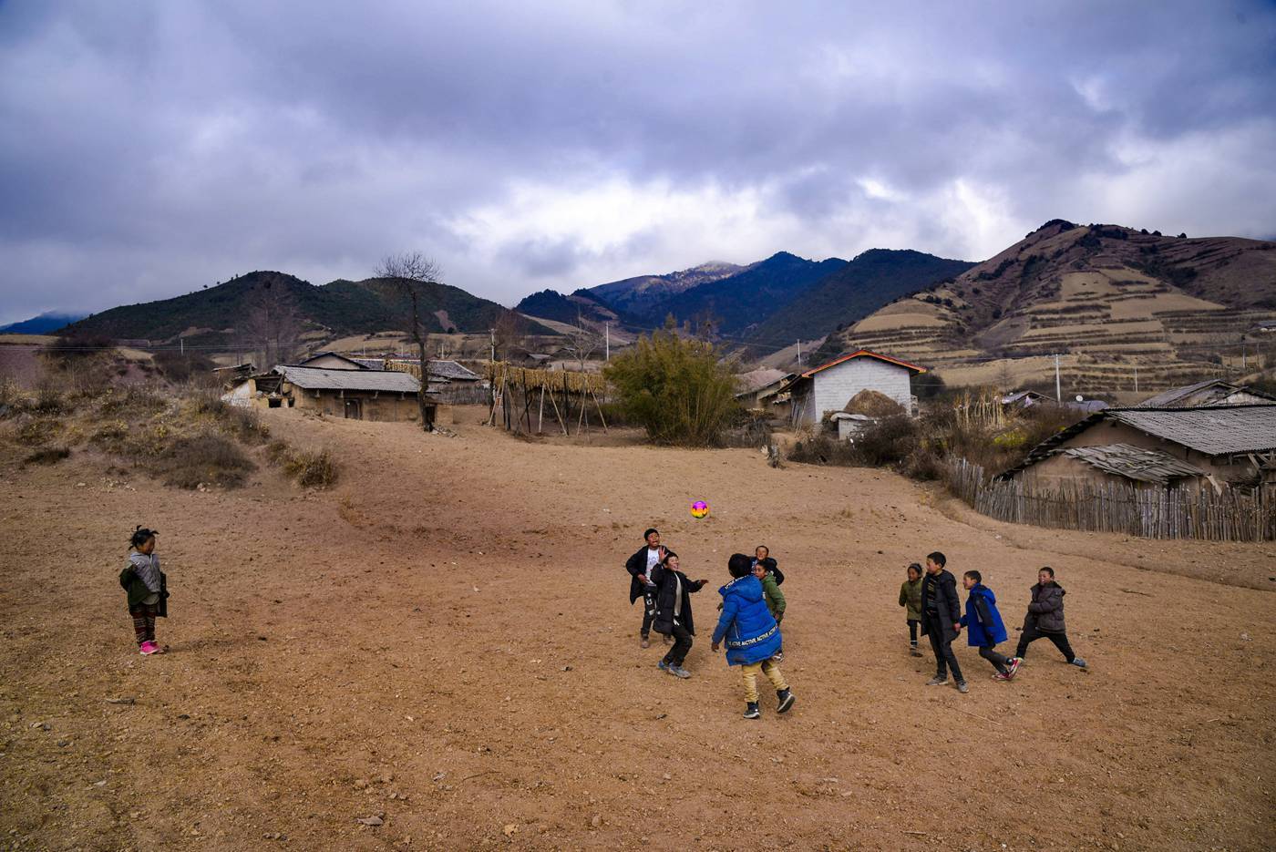 俄亚大村,木里大寺,香格里拉湖,水洛乡,大凉山等地民俗纪实人文风貌
