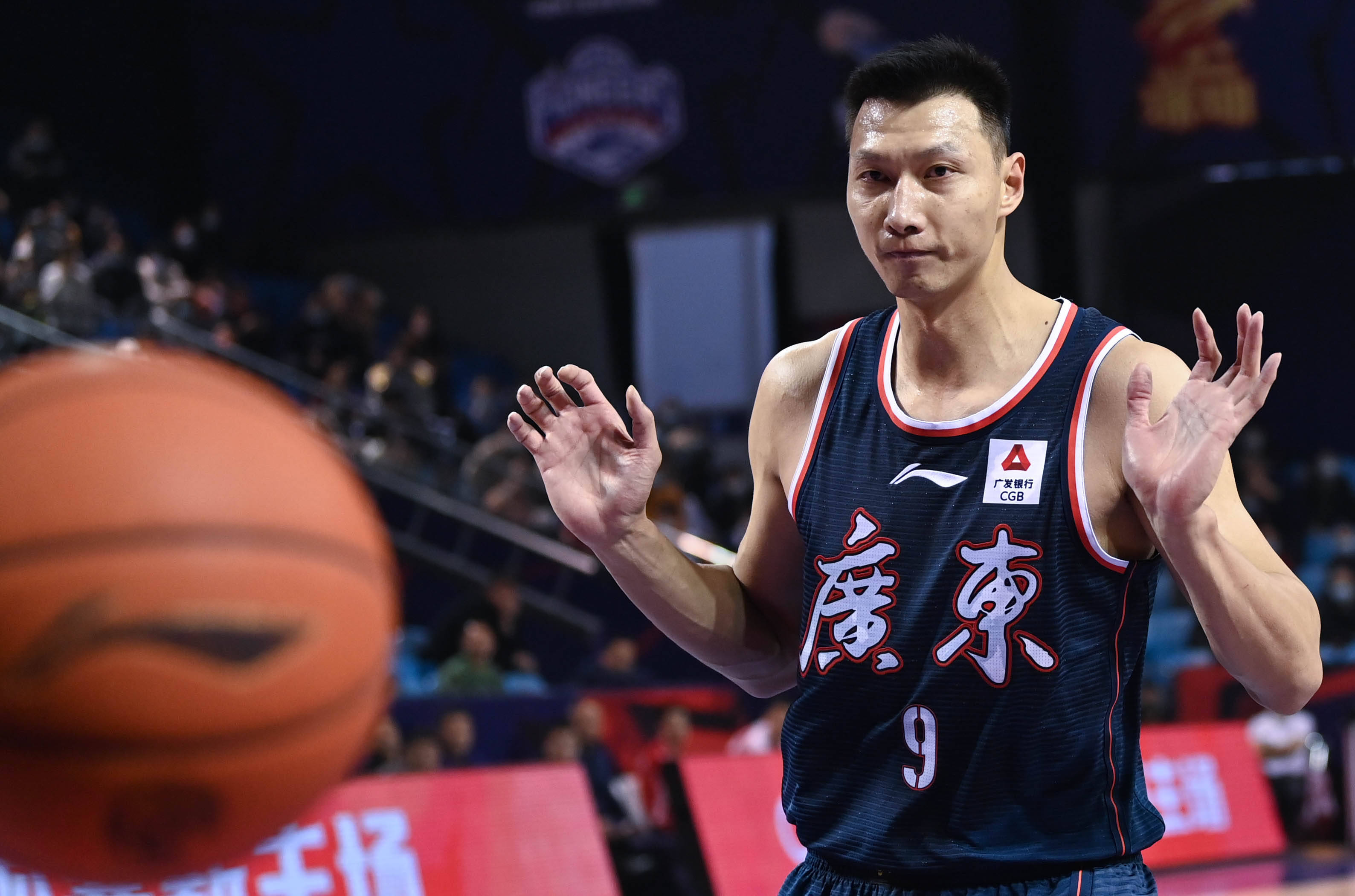 易建联18 11郭艾伦仅4分 大汉首秀广东擒辽宁获4连胜_胡明轩_汉密尔顿