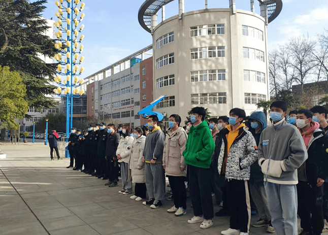 12月13日下午,陕西铁路工程职业技术学院携手渭南市消防救援大队联合