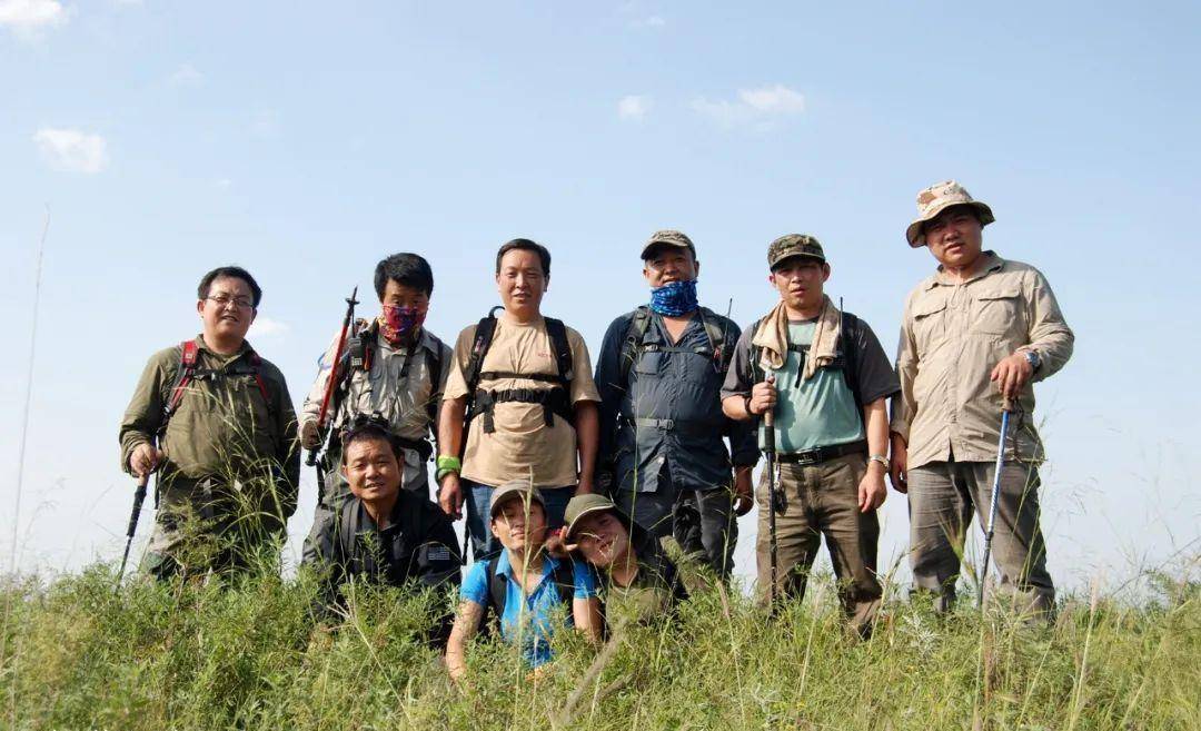 一帮人从夫夫峪翻山越岭到直峪,这是想干啥呢_驴友_小时_峪口