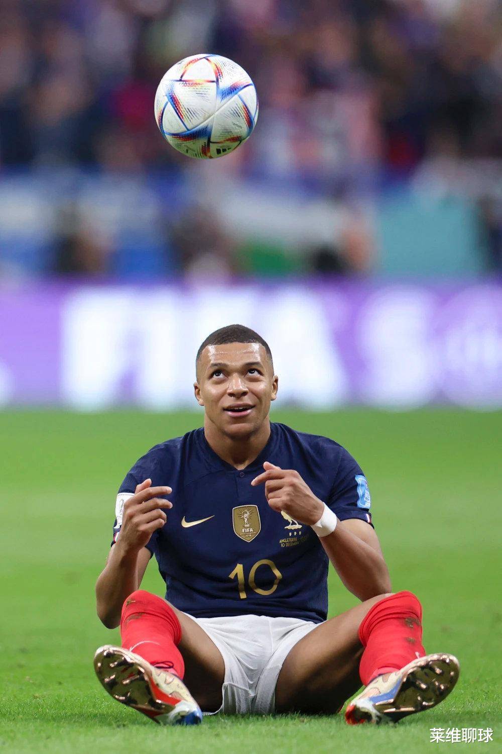 姆巴佩3次被干翻裁判无视,踢阿根廷该管了_比赛_动作_时候