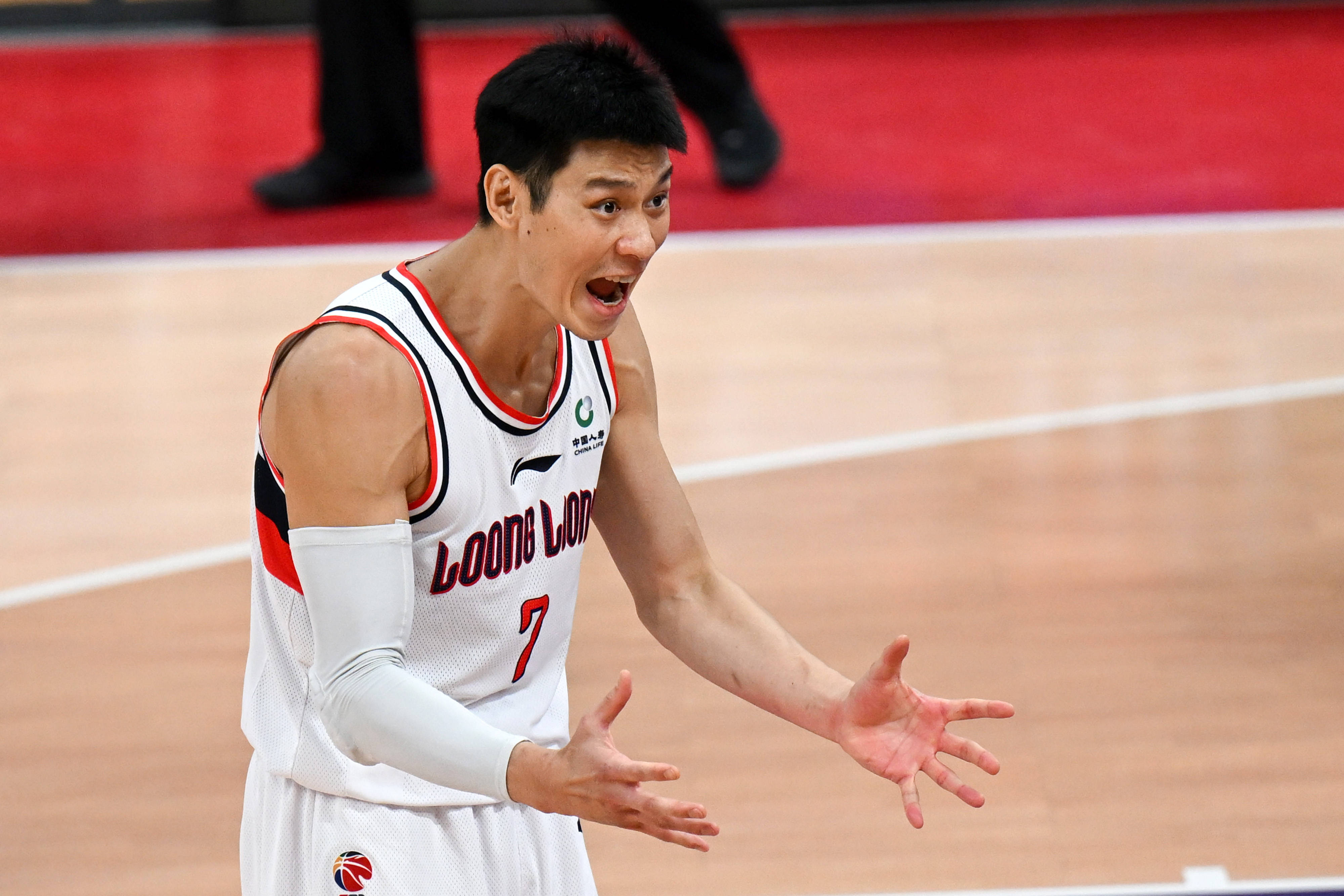 林书豪18 7 7创赛季新高 广州36分狂胜送宁波14连败_数据_比赛_cba