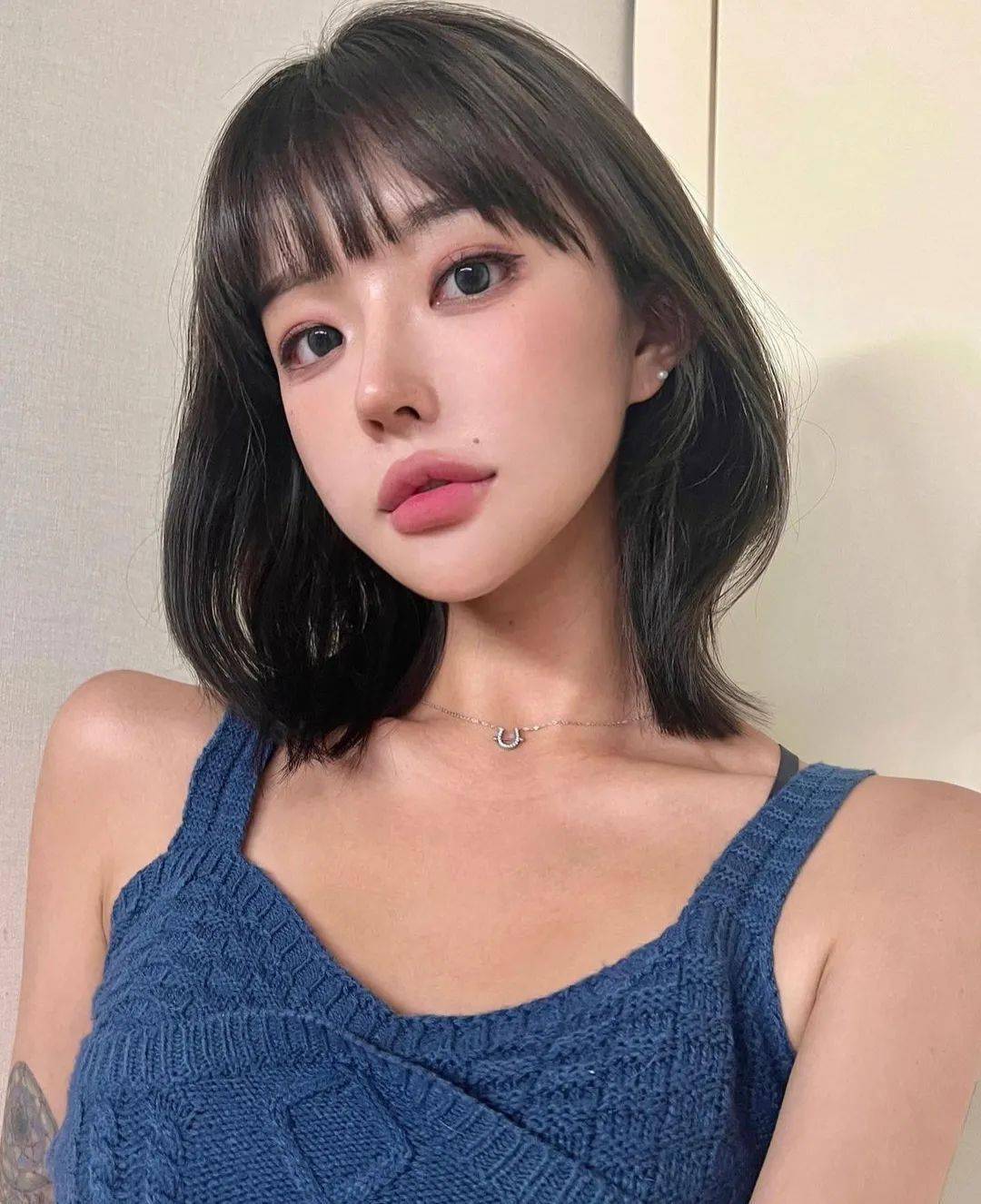 网红锁骨发_中国_发型_形象