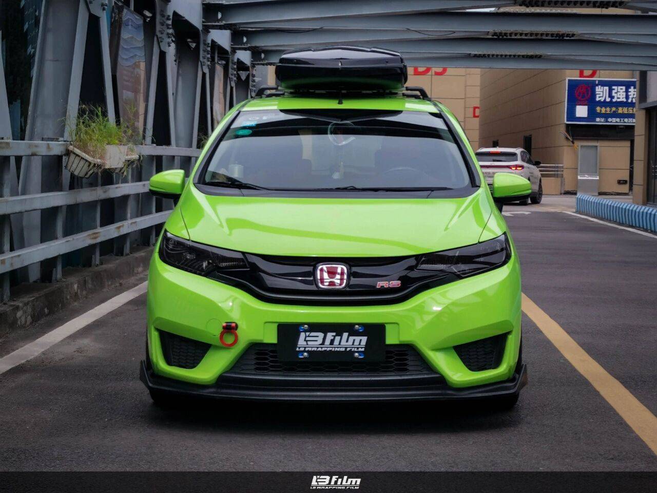 本田飞度gk5-lb改色膜高亮苹果绿,明媚亮眼的绿色_搜狐汽车_搜狐网