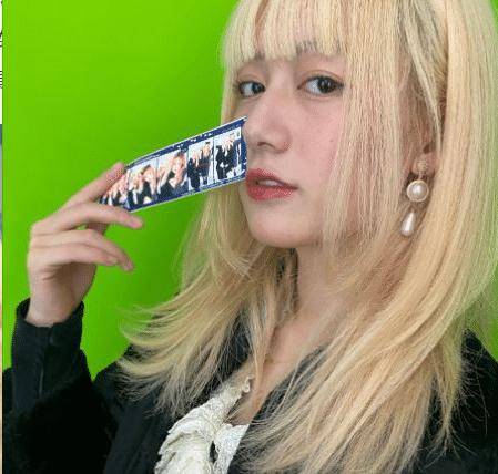 黑尾酱为何不咧嘴笑?