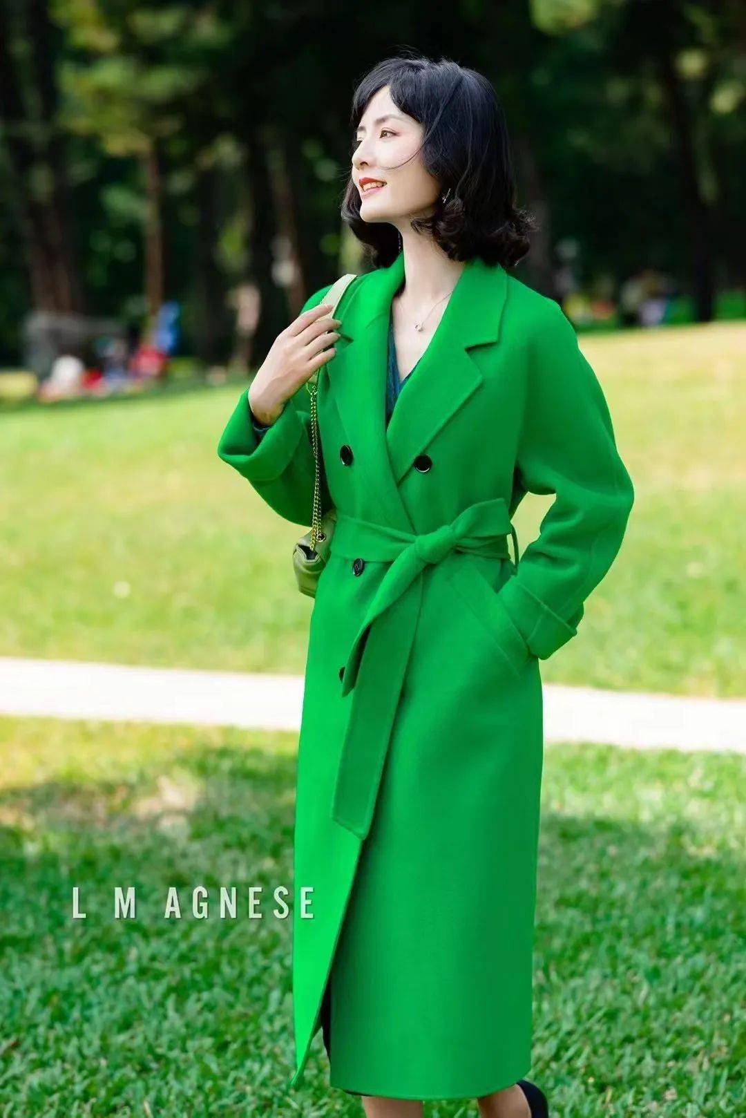 加厚式大衣外套,暖感出众,品味高雅_羊毛_穿着_经典