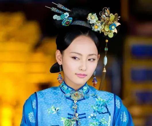 宫锁珠帘:都是贵人,为何玉漱穿得像贵妃,谦贵人却那么 .