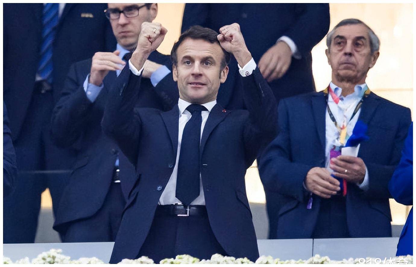 排面! 博格巴坎特坐法国总统马克龙专机去看决赛, 齐达内本泽马拒绝邀请