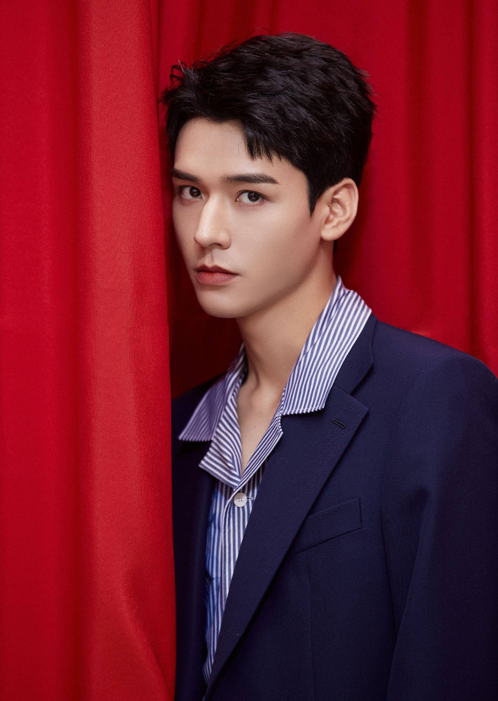 《创4》下期看点多,毛晓彤赞多公主抱,龚俊利路修上班表情对比太好笑