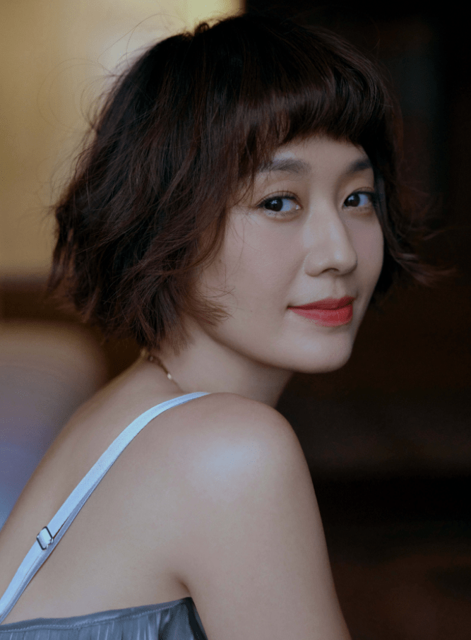 46岁马伊琍穿吊带身材火辣!