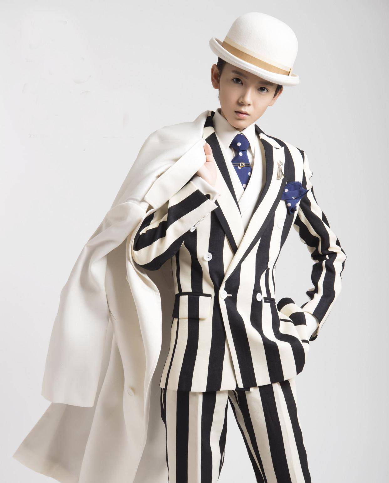 陈瑶《无心法师3》再战男装,白衣背影倾国倾城,白琉璃变心了_一身_不