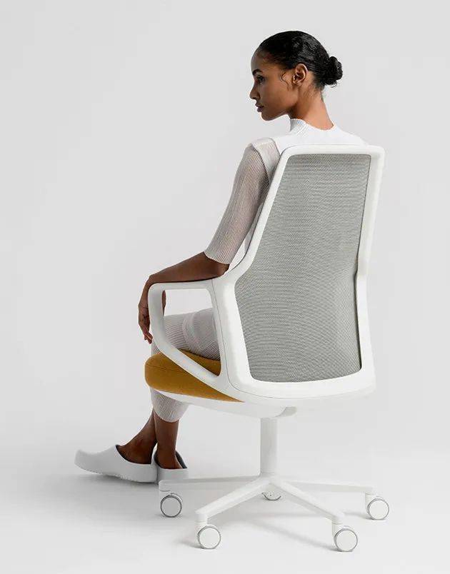 8款——符合人机工学的产品设计_椅子_la_使用者