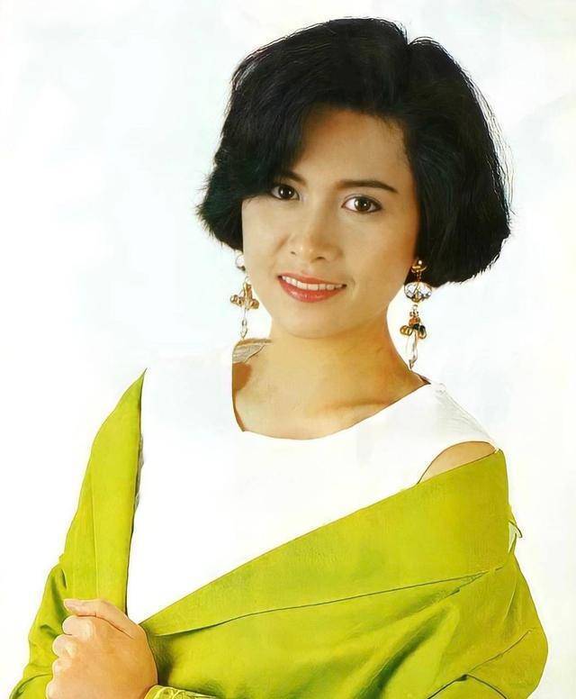 邵美琪56岁仍单身未婚,但她可不是没人追_郑伊健_工作_剧作