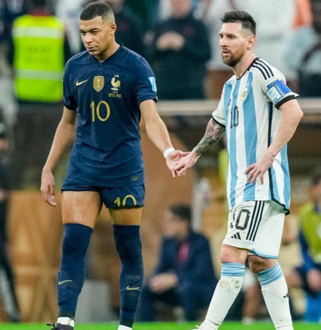 阿根廷门将人品尽失！做出不雅行为，羞辱姆巴佩，24岁球星恭喜梅西