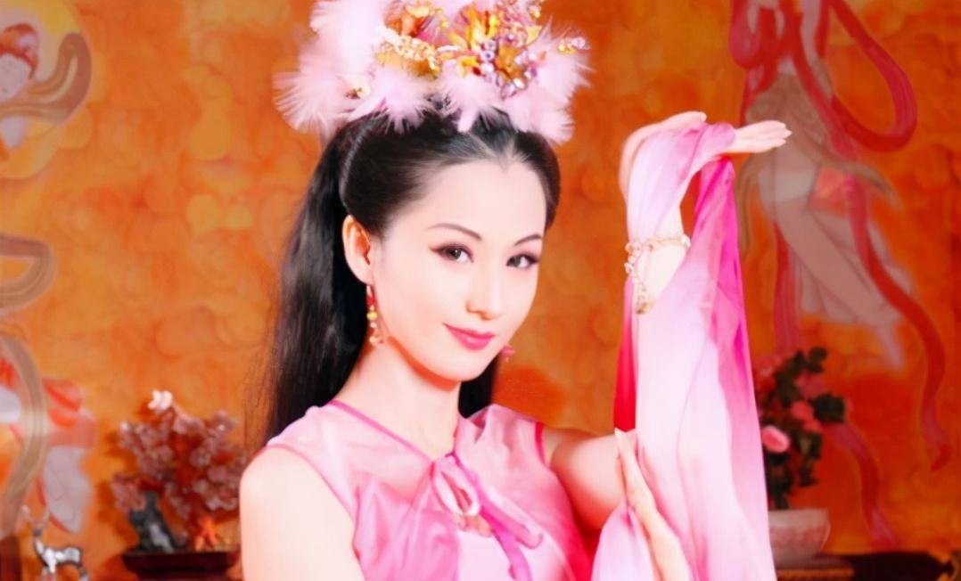 说起蓝燕,大家就能想到当年的那部神片《肉蒲团》.