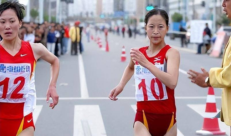 王丽萍:我最大的遗憾就是,夺冠后没能披着红旗绕场一周_训练_竞走