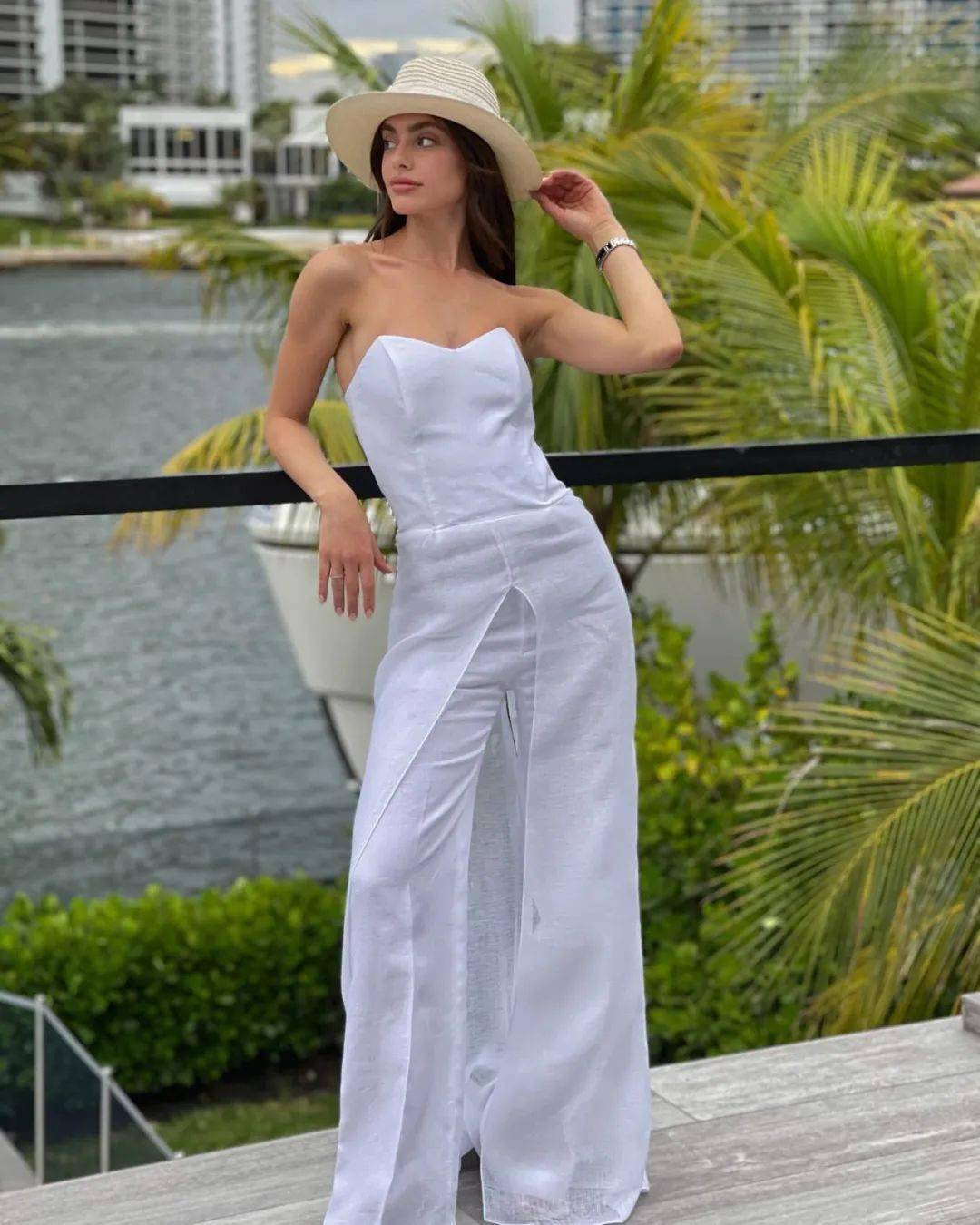 让梅西手足无措的以色列超模_shelbia_yael_ins