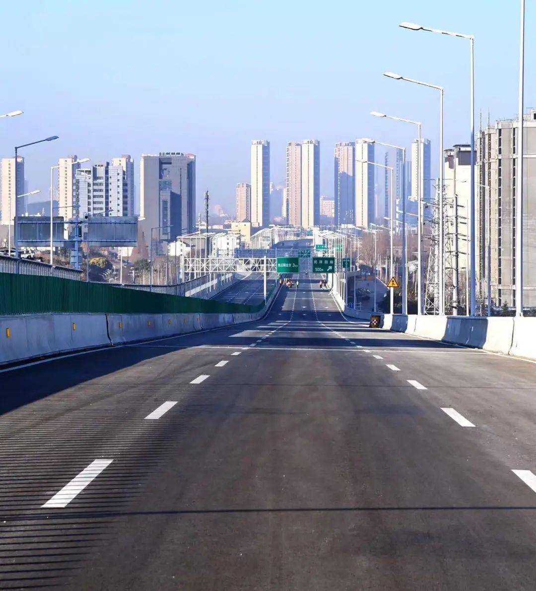 和平路隧道图片