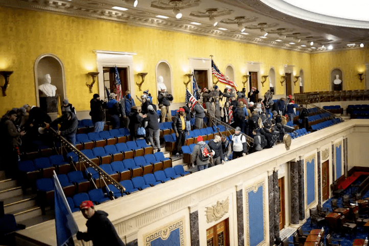 美国国会山骚乱调查委员会公布新证词_特朗普_文件_新闻