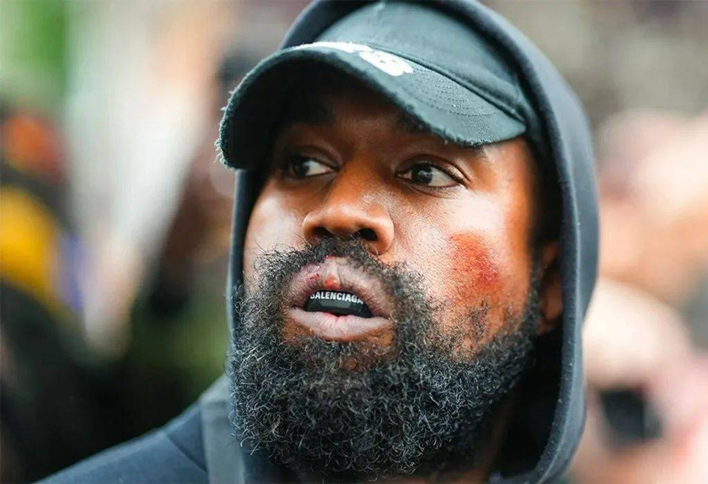 侃爷离奇失踪数周!背后的原因竟然是 …_john_thomas_媒体