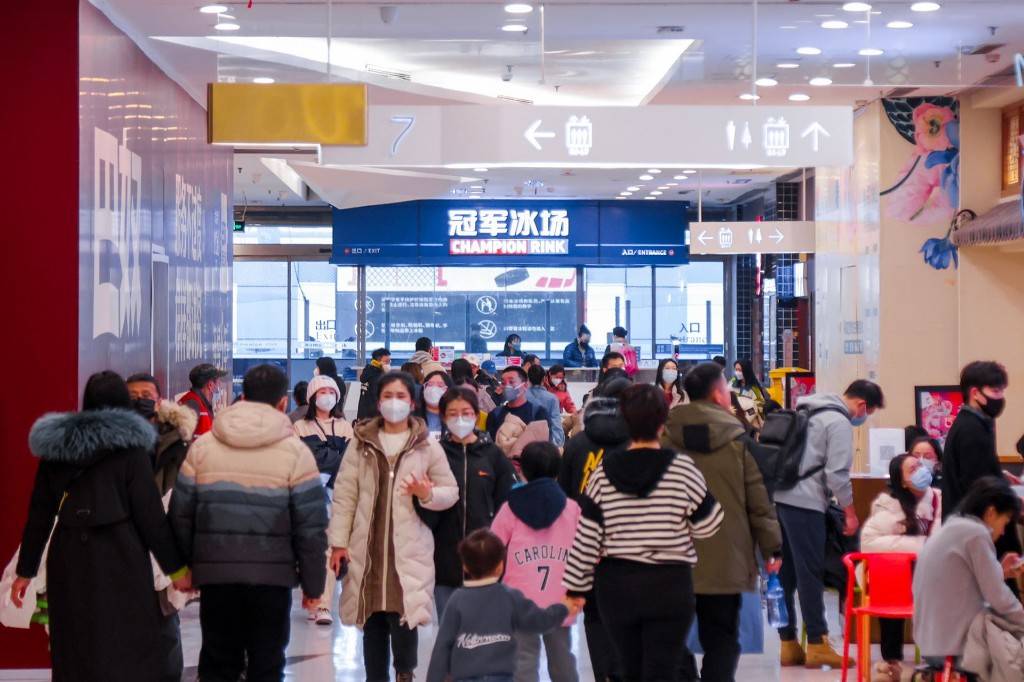 全新商场亮相、多样活动获赞，北京多家商场元旦客流销量持续回升