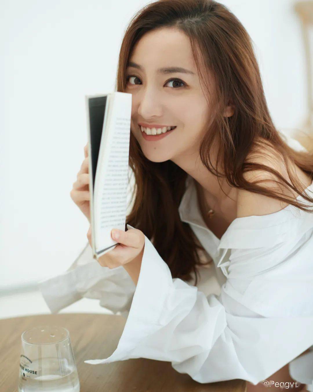 【纬度花边|nba女主持人—佳依_公众_身高_体育