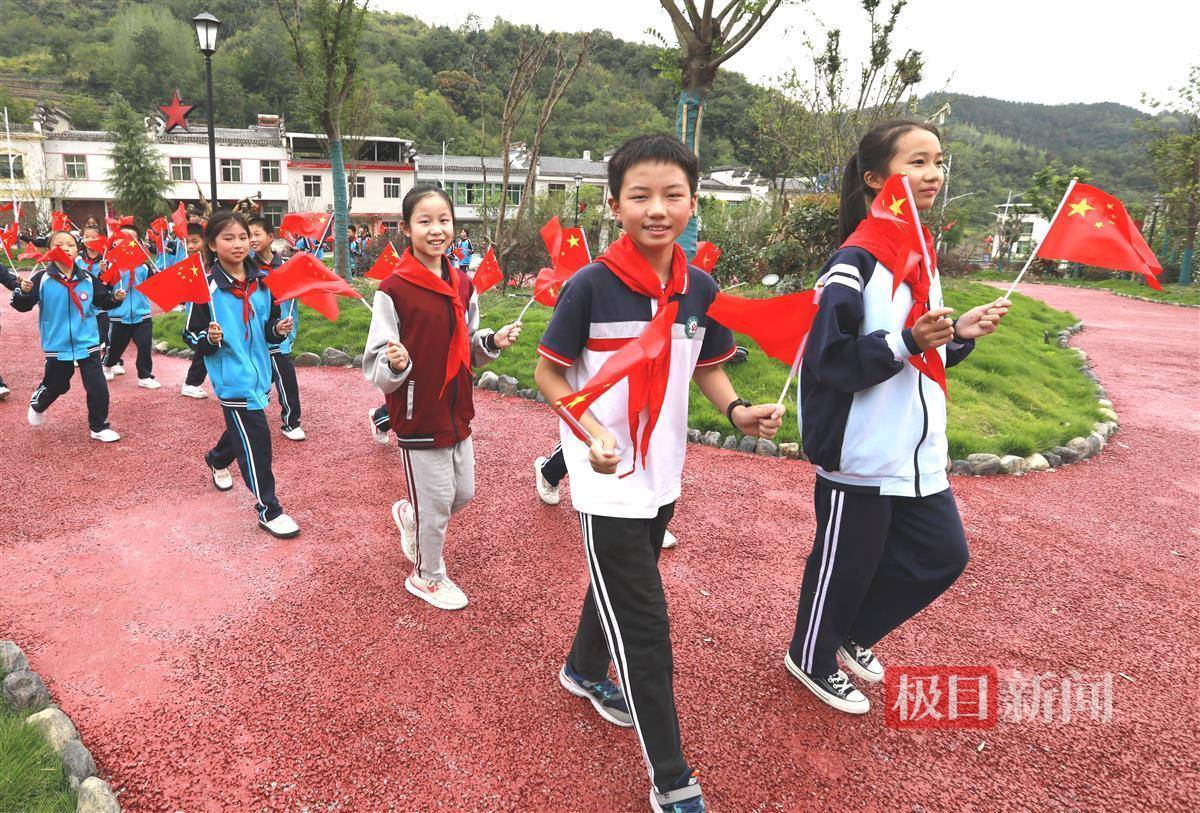 竹山少年荣获“2022年度全国优秀少先队员”荣誉称号 王鑫涛 集体 共青团中央