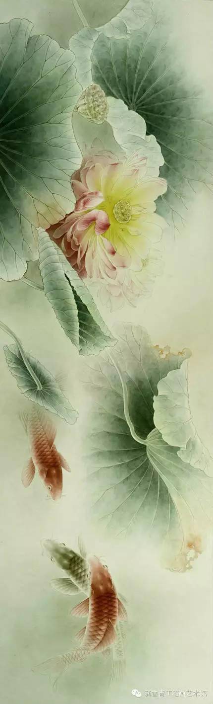 国画教程丨龚雪青工笔画横幅作品《连年有余图》!_荷花_鲤鱼_莲蓬