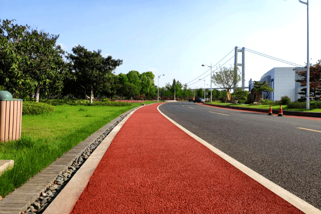 这条回家的路,铺满了彩色,绚烂了四季!_路面_环保性_公园