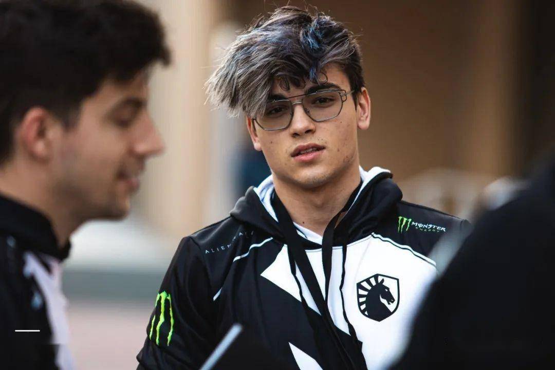 第11名:总监twistzz_faze_决赛_液体