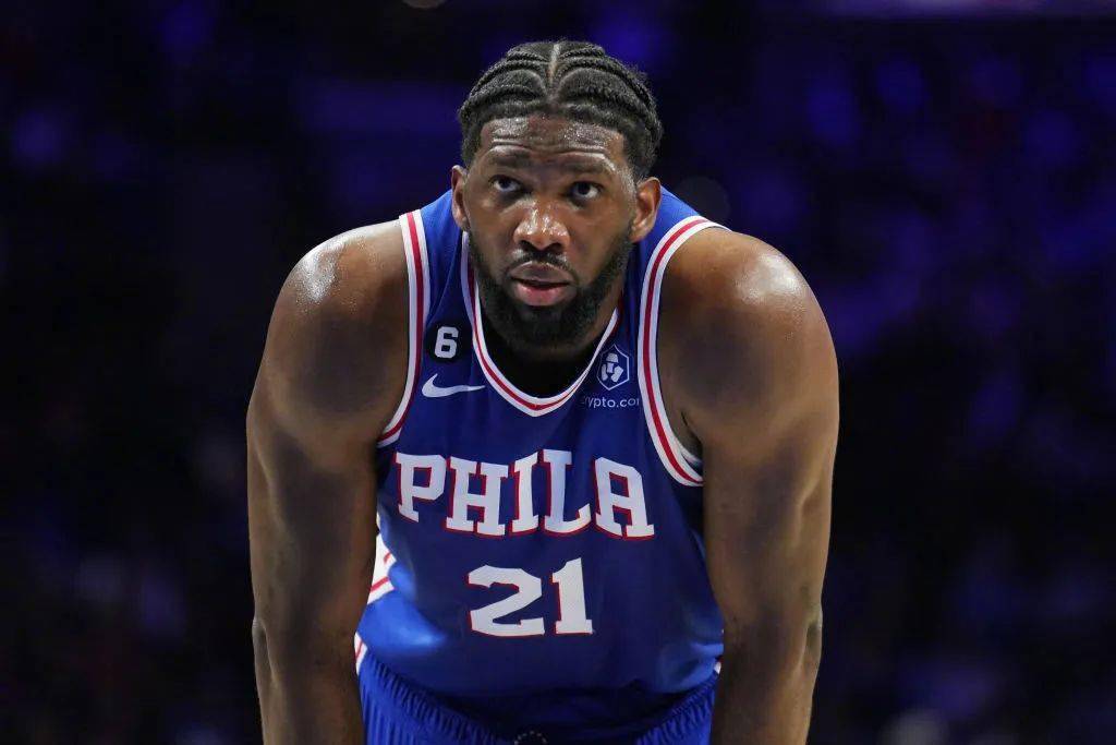 只关于吐槽|恩比德新发型有被丑到;猛男终于复出;湖人最喜欢换首发