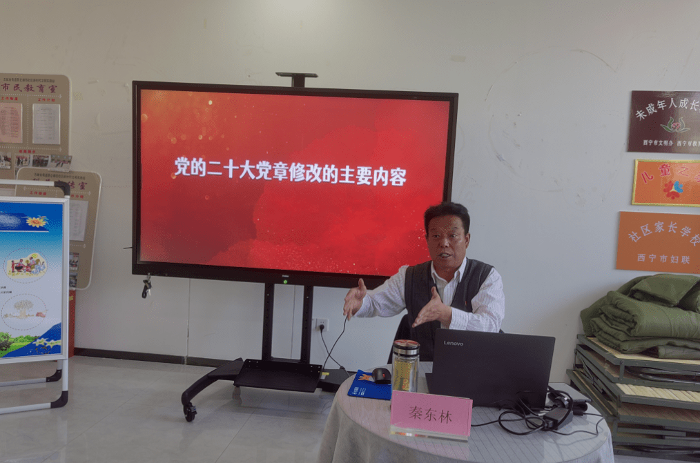 【新春走基层】学精神 迎新春 送吉祥——古城台街道昆仑路西社区举办新年主题党日活动_居民_春联