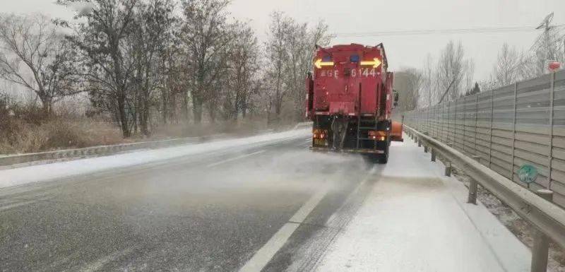 扩散！多图+视频！张家口大面积降雪，最新高速路况，那些站口封闭