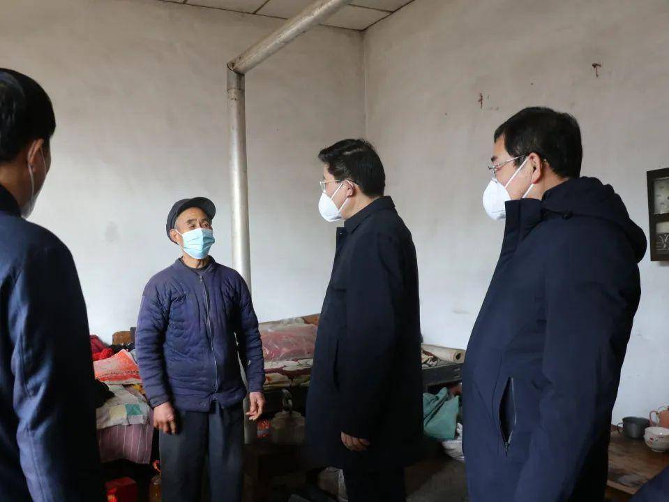 潍坊市生态环境局局长孙吉海到临朐县辛寨街道古河村调研包村帮扶情况